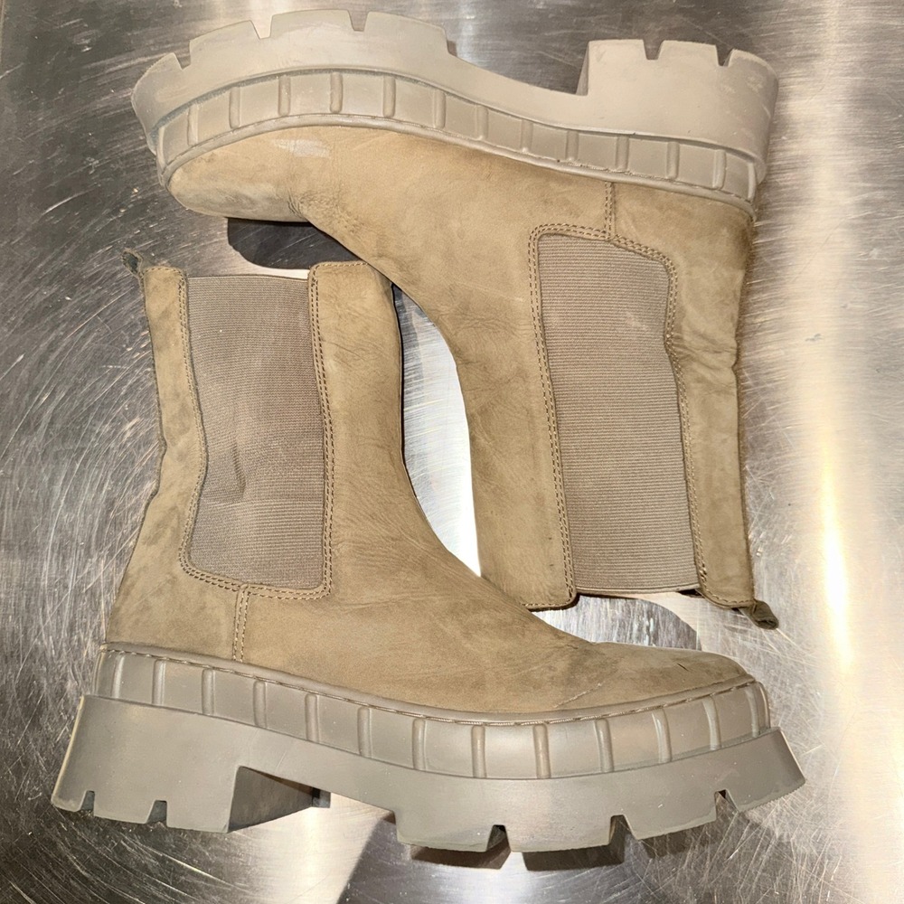 Steve Madden‎ Howler Chelsea Boots Women's Size 10 Tan Leather Lug Sole Platform - Picture 5 of 9
